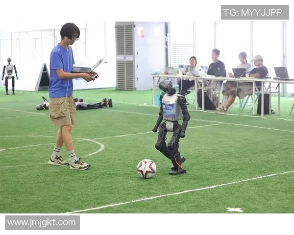 如何前往足球场观看球星比赛并享受现场激情与氛围