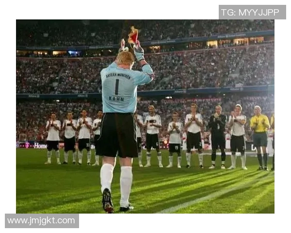 足球球星24号背后的传奇故事与荣耀时刻探秘 足球球星24号背后的传奇故事与荣耀时刻探秘