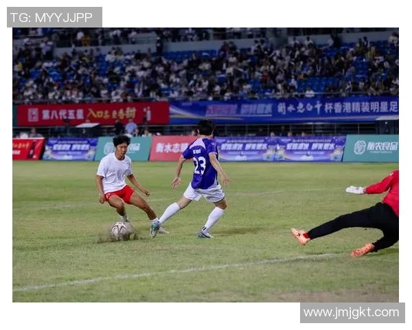 足球明星阿笑是谁扮演的 角色背后演员揭秘及其精彩表现分析 足球明星阿笑是谁扮演的 角色背后演员揭秘及其精彩表现分析